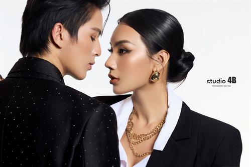 COUPLE IN BLACK6